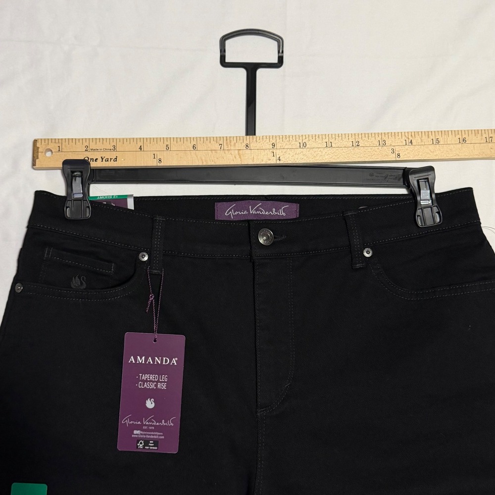Gloria Vanderbilt Amanda Tapered Leg Jeans Black Classic Rise Women 12 Short NWT - Picture 7 of 9